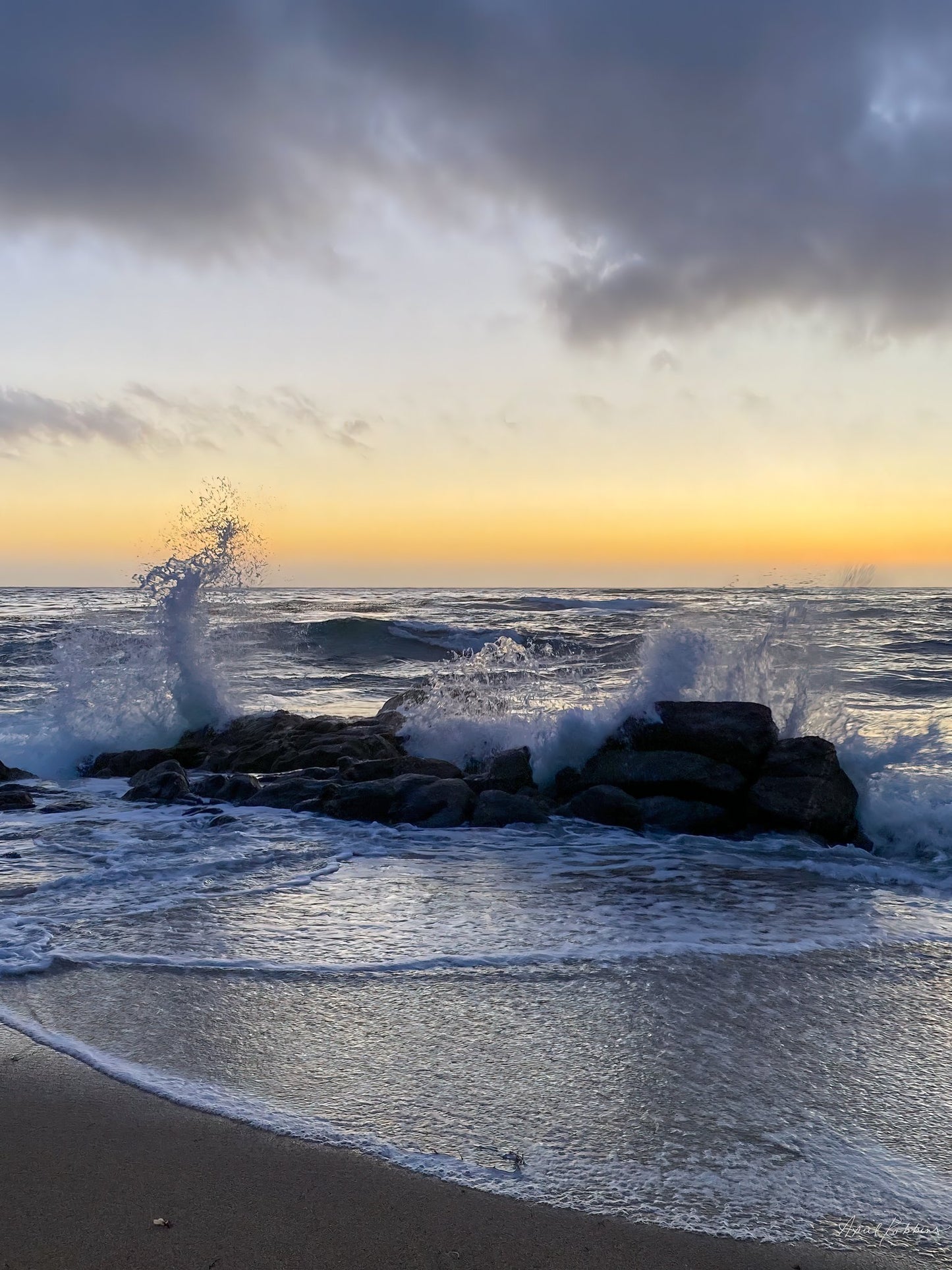 Blue Splash Photo - April Robbins Photography